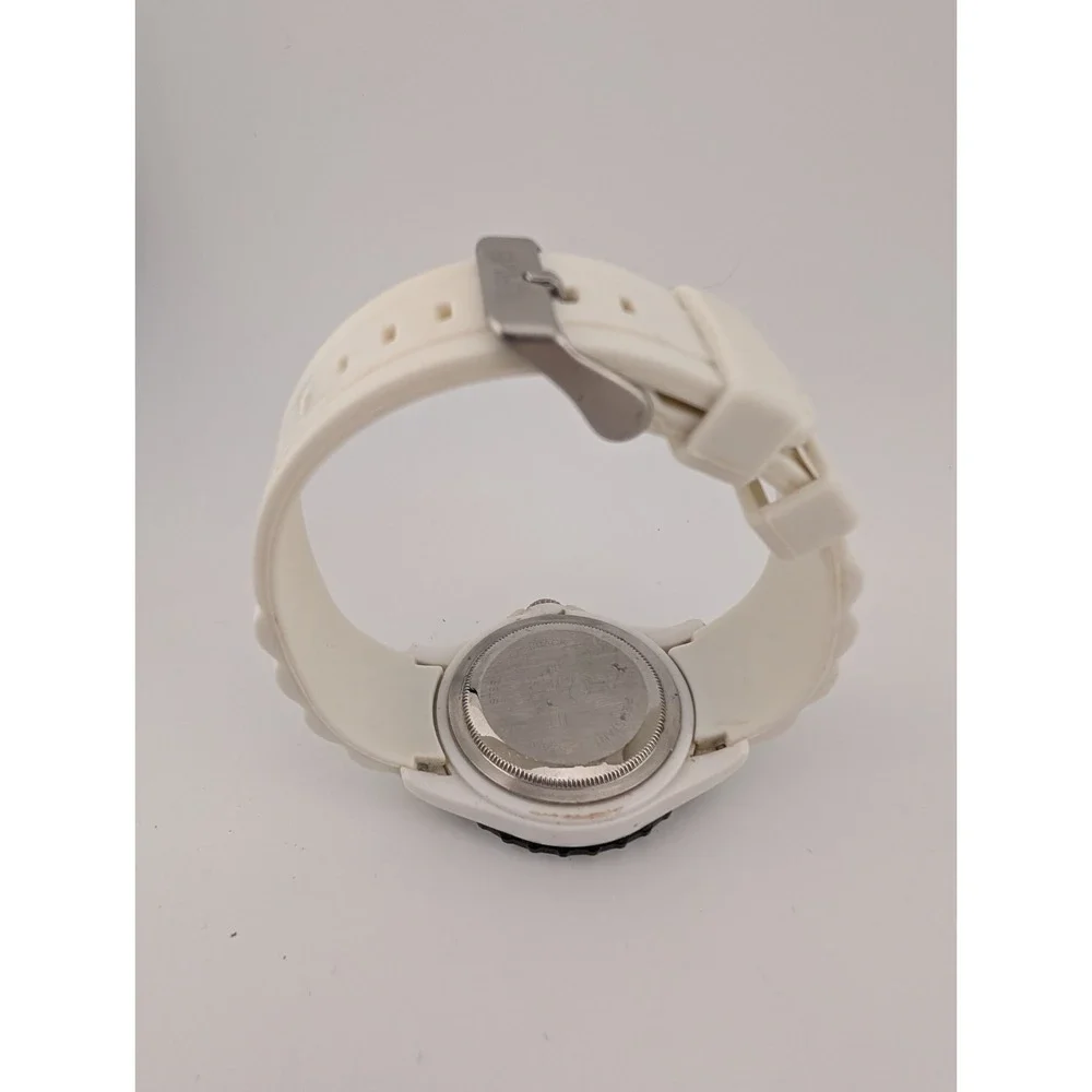 Rave Watch Men 39mm Case Rotating Bezel White Silicone‎ Band- New Battery